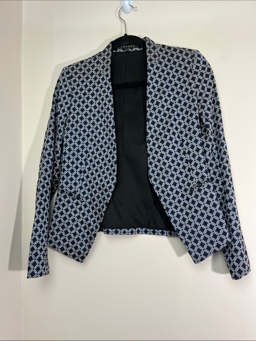 Theory Blue and White Open-Front Brocade Patterned Blazer